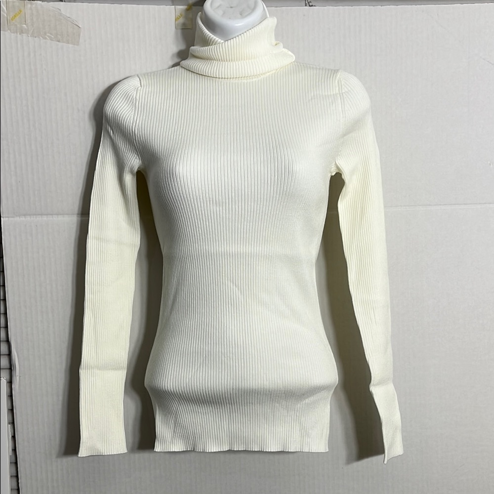 Aritzia Babaton color. Light Birch Compel Turtleneck - Picture 2 of 7